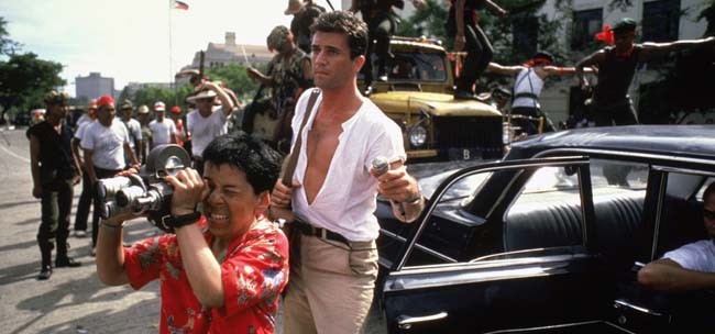 Una visión australiana con Mel Gibson como periodista.