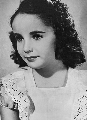 La juventud de Elizabeth Taylor que no se ve. Tomada de: http://cinelocuracr.blogspot.com/2011/06/los-inmortales-1-elizabeth-taylor-1p.html