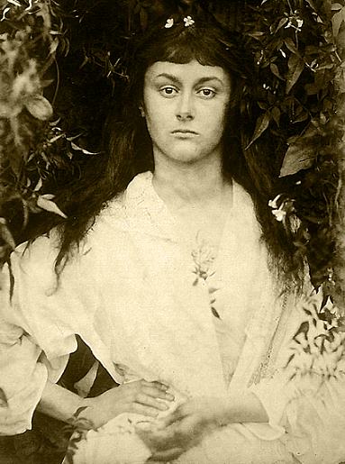 Alice Liddell por Julia Margaret Cameron, 1872 (venetianred.net).