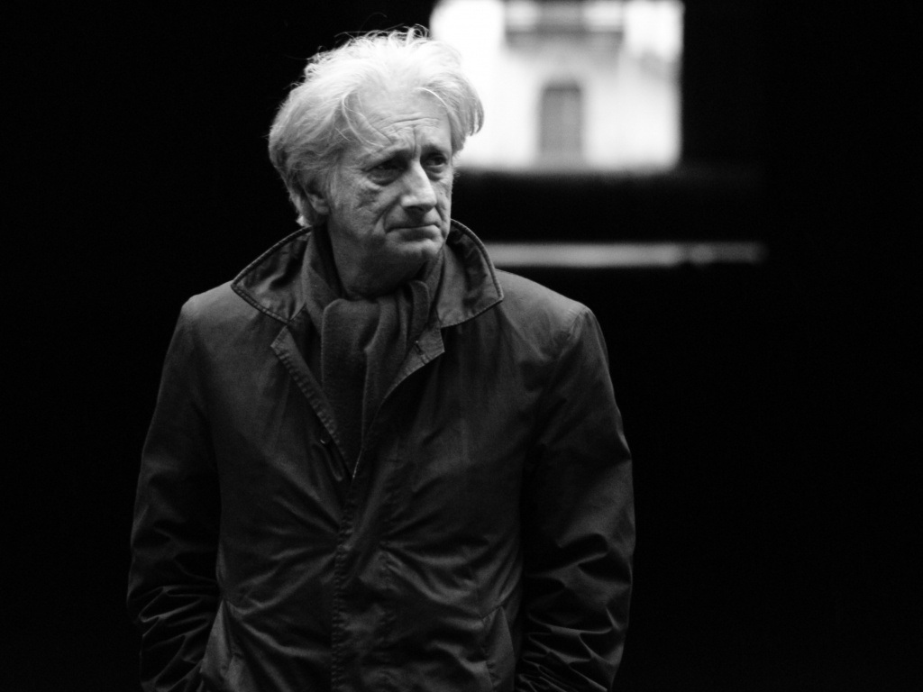 Patrick Deville. (Foto: hermite-critique-litteraire.com).