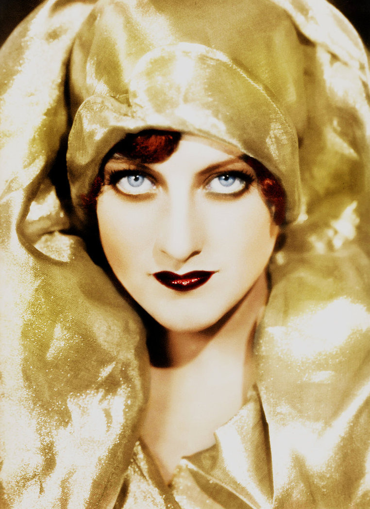Joan Crawford se acostó con todas las estrellas masculinas de la Metro, excepto con Lassie. Bette Davis.