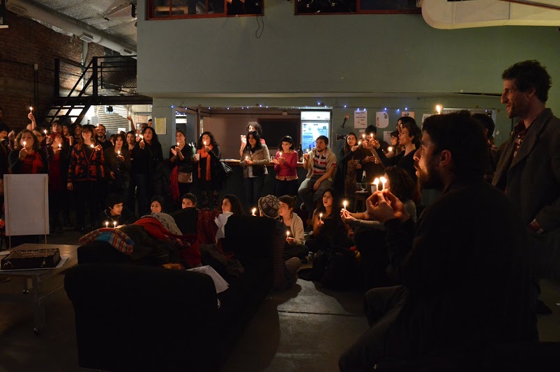 Celebración del cumpleaños 101 de Nicanor Parra en La Plata, Argentina.