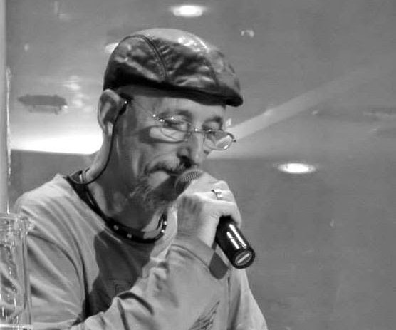 Carlos Dariel www.literariedad.co