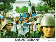 Todas mis películas sobre América Latina están relacionadas con Uruguay, ya sea directa o indirectamente. En particular la película El autógrafo. Aunque la rodamos en Portugal, recuerda en todos sus detalles a una pequeña ciudad uruguaya, y sobre todo, por supuesto, al terror político bajo la dictadura.
