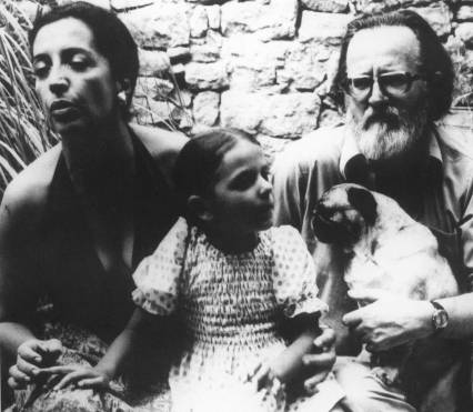 “Lagartija sin cola”, una novela que José Donoso abandonó cuando se enteró, en España, del golpe de Estado en Chile. Luego, impedido por la pobreza, vendió la novela a la Universidad de Princeton y se concentró en la escritura de “Casa de campo”. Su hija, Pilar, recuperó la novela y gestionó su publicación.