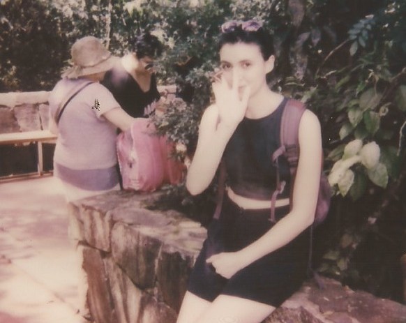Violeta González, poeta colombiana.
