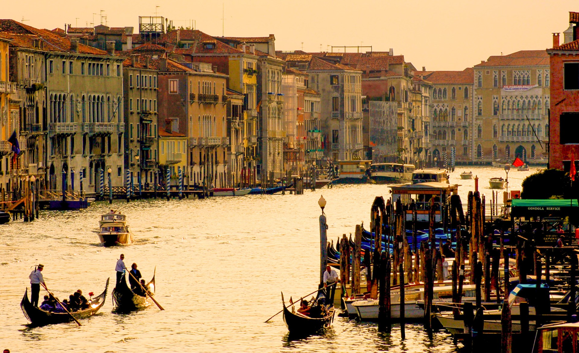 Canales
