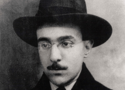 Fernando Pessoa, Revista Literariedad